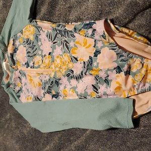 Girls Size 7/8 Cat & Jack, long sleeved bathing suit